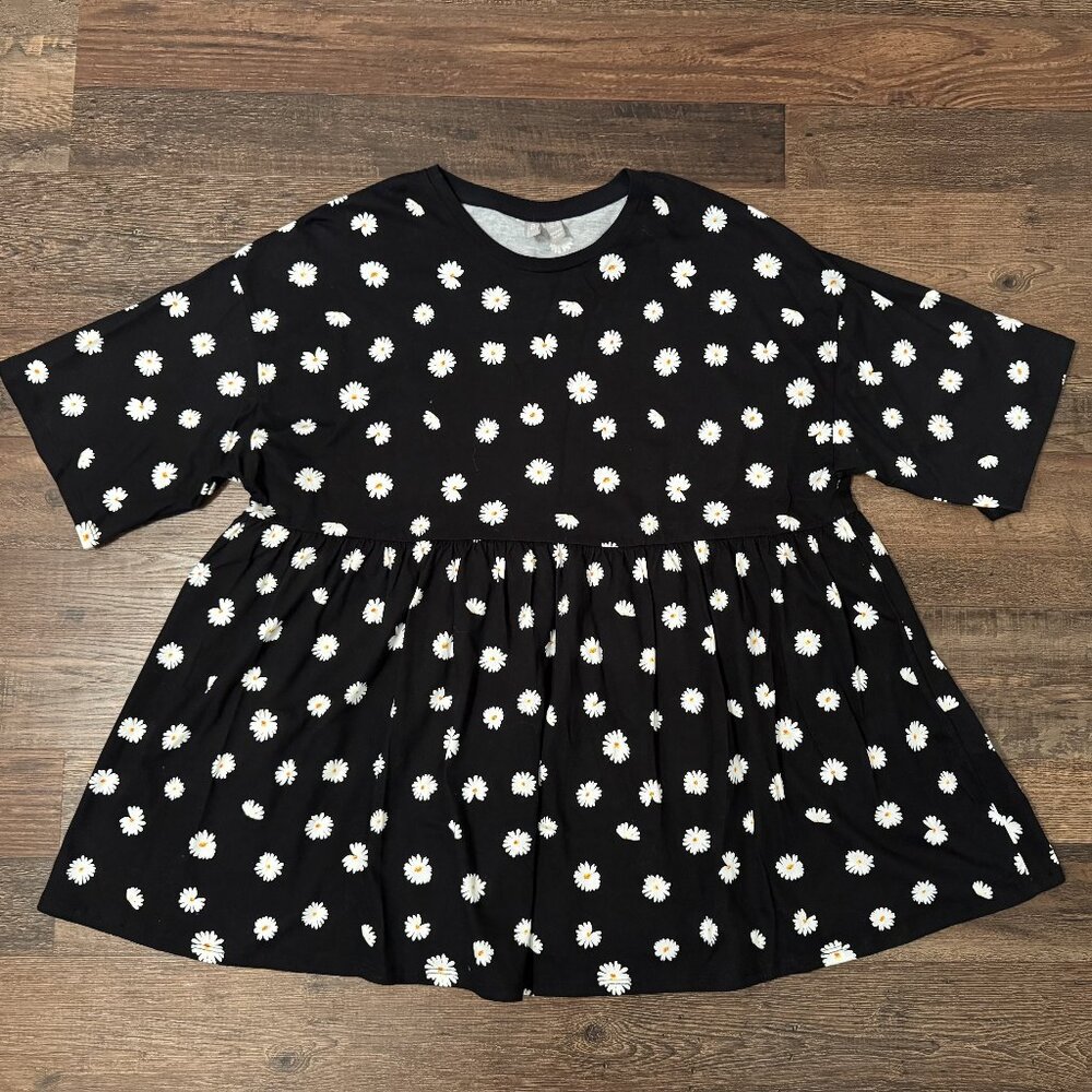 ASOS Women's Black Smock Top with Daisy Print Size 8